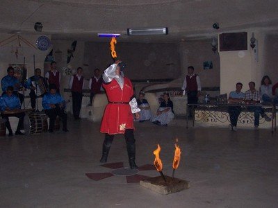 spettacolofolcloristicocappadocia4.jpg